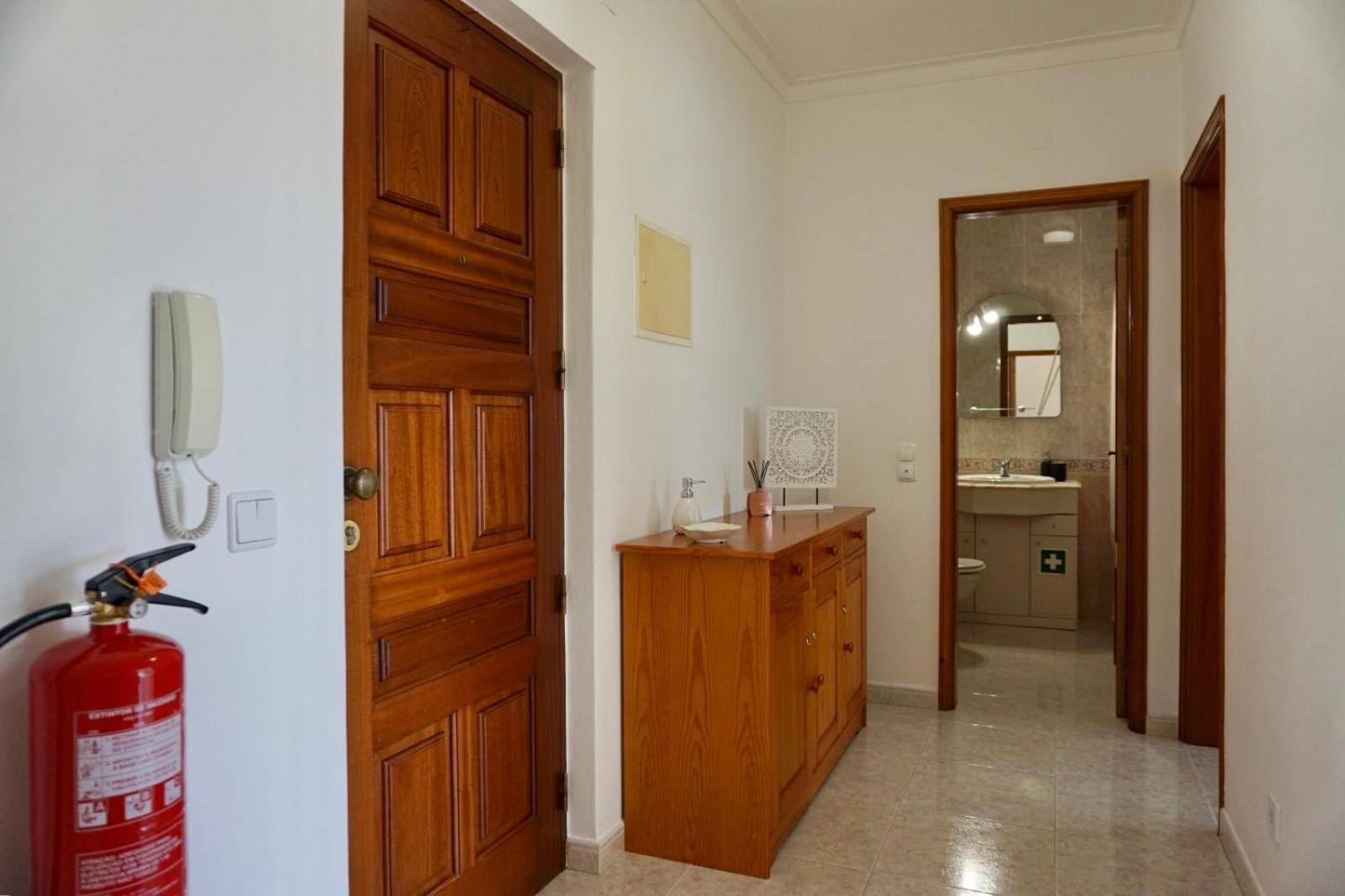 Ferienwohnung Cozy Alvor Retreat - Sunset Balcony, Wi-Fi & Ac Exterior foto