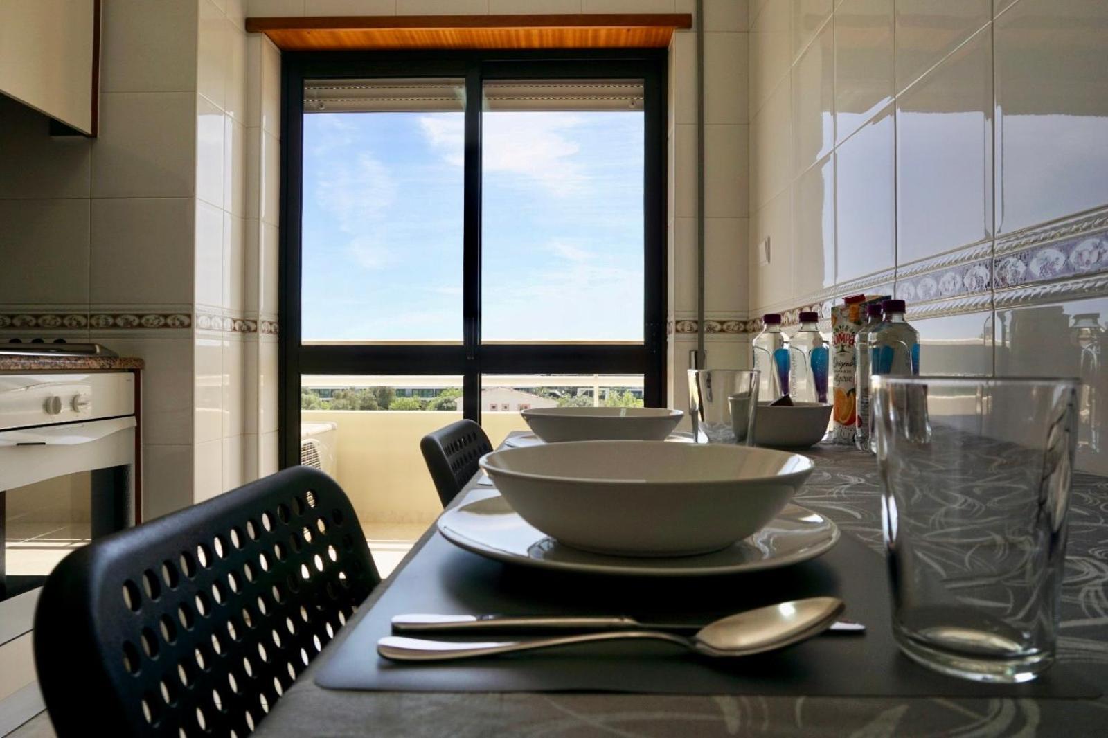 Ferienwohnung Cozy Alvor Retreat - Sunset Balcony, Wi-Fi & Ac Exterior foto